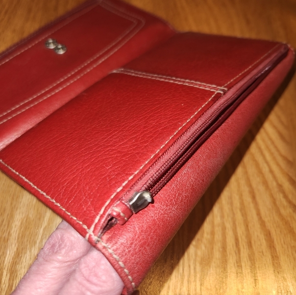 🌞NICE FOSSIL Pretty Red Leather Wallet - Picture 11 of 12